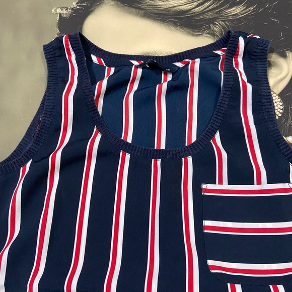 Tommy Top. Size - M - Picture 3 of 6